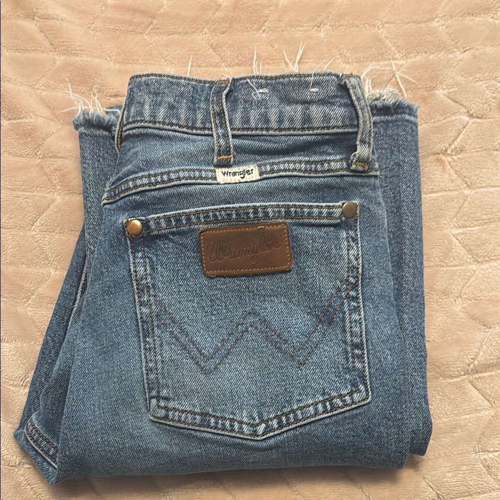 Wrangler Blue Ankle Cropped Jeans Classic Style